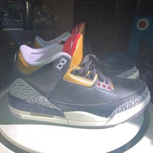 Air Jordan 3 Retro Women's Sneakers Black/Fire Red-Metallic Gold